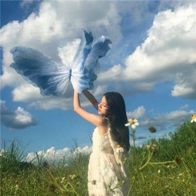 吃瓜爆料网 - 某95后小花被曝学历造假，母校回应引争议
